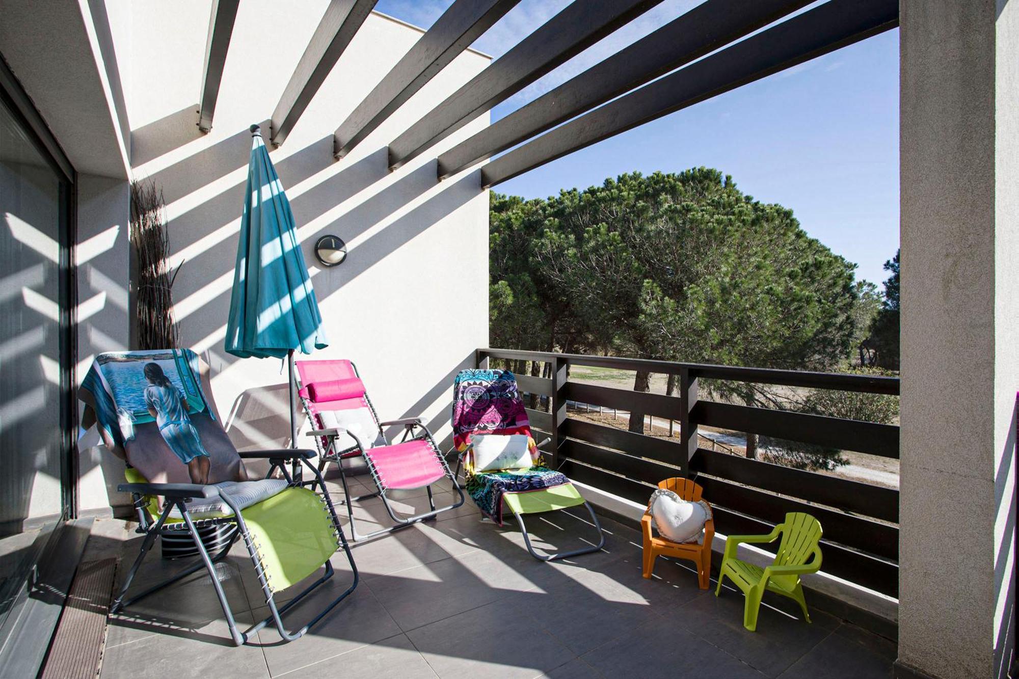 Vert Paradis - Vue Apaisante Sur Golf, Pins Parasols, 2E Etage - 80 M2 Dont Terrasse Avec Pergola, 2 Chambres, 3Et Iles, 3 Clim, Wifi - Piscine, Parking Et Park A Velos, Ascenseur - En Option Linge, Menage - Pistes Cyclables, Mer A Proximite Сен-Сіпріян Екстер'єр фото